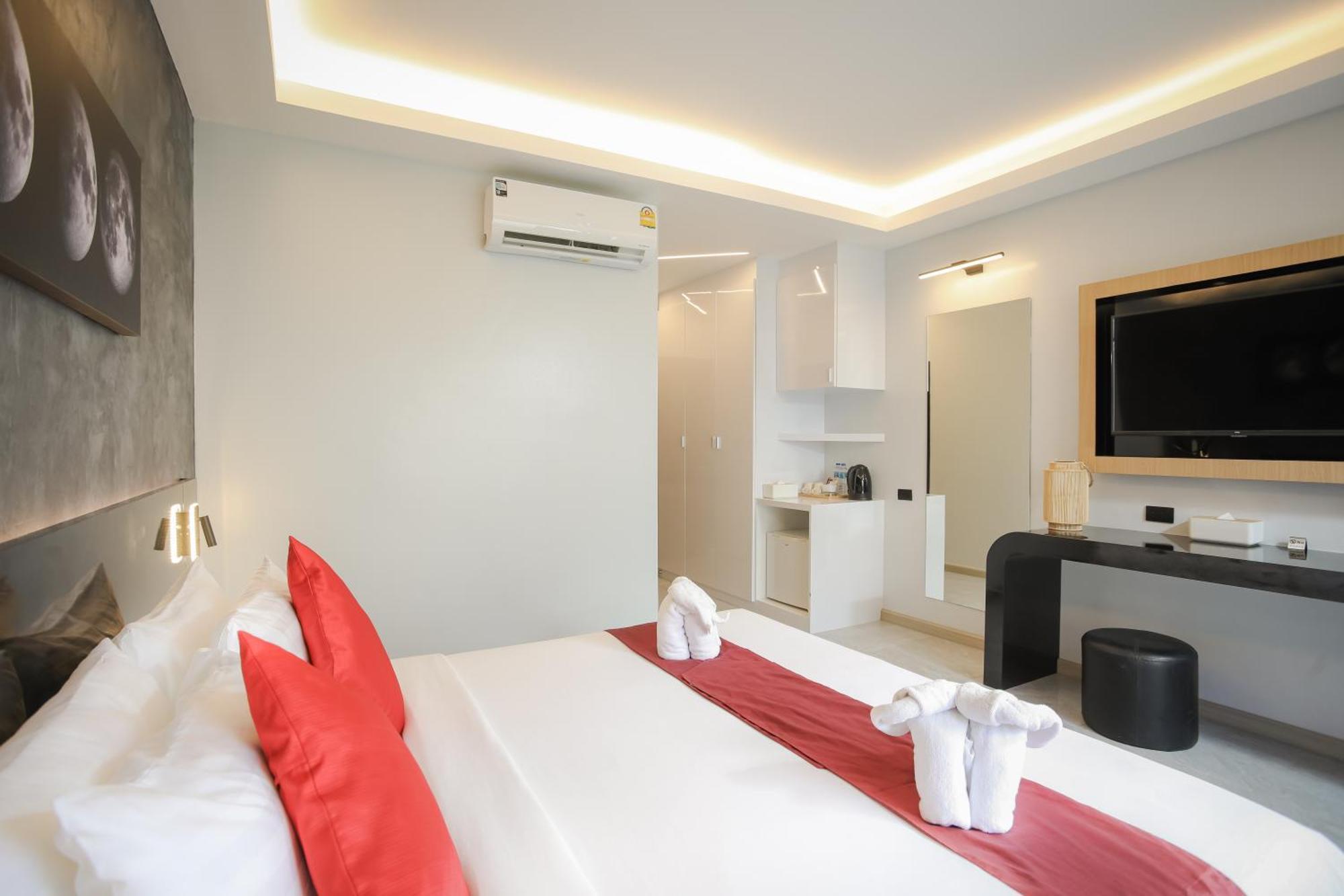 Etk Patong Resort Екстер'єр фото