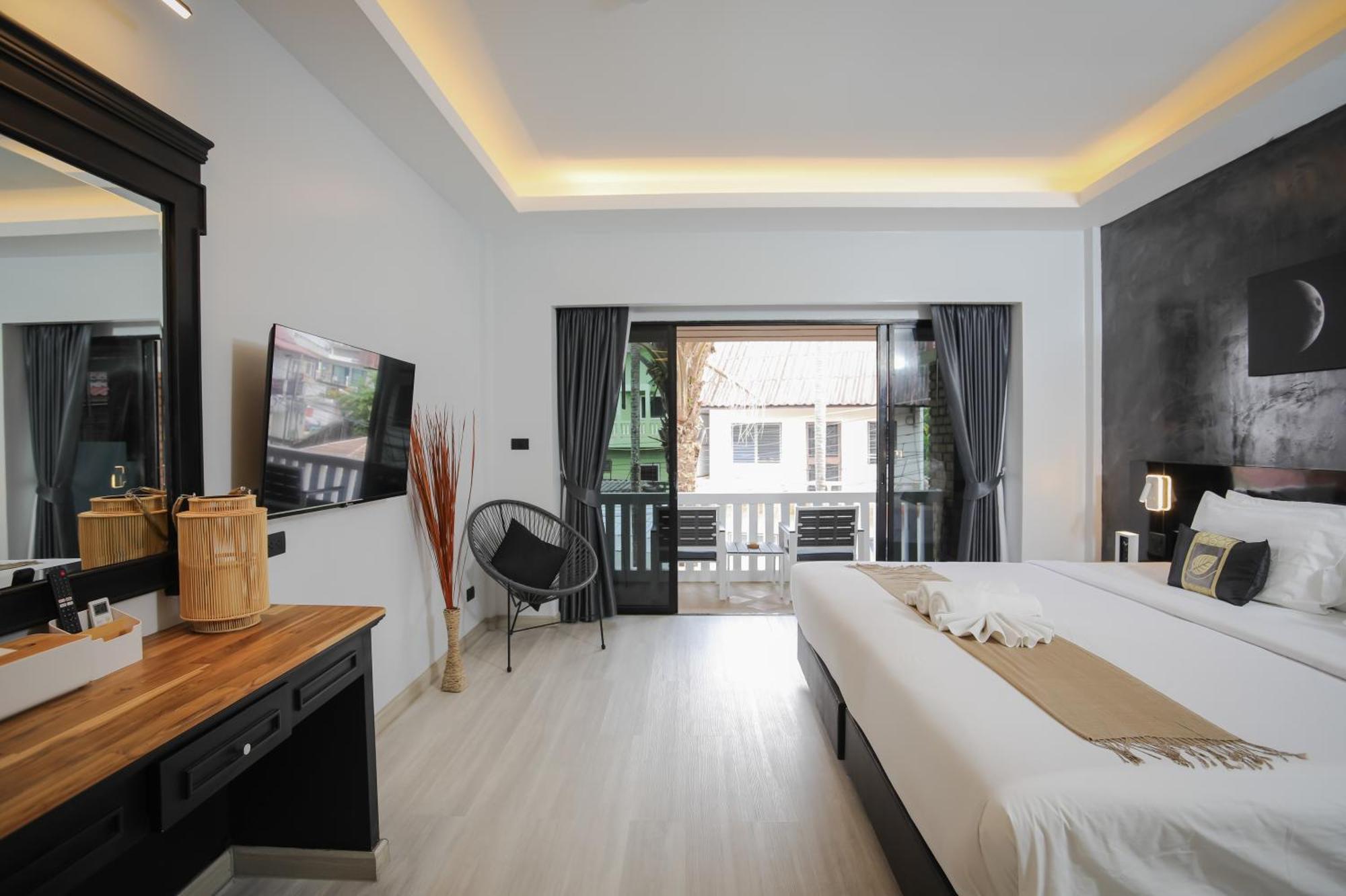 Etk Patong Resort Екстер'єр фото