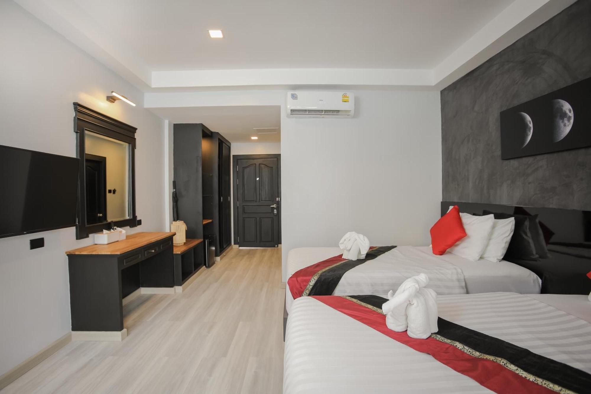 Etk Patong Resort Екстер'єр фото