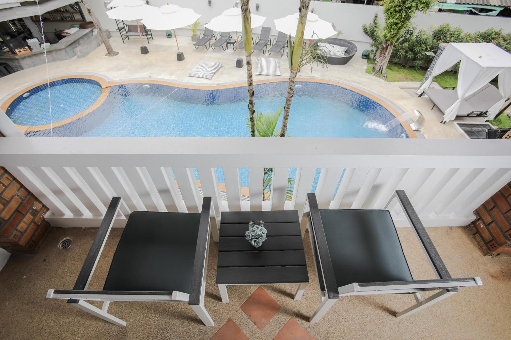 Etk Patong Resort Екстер'єр фото