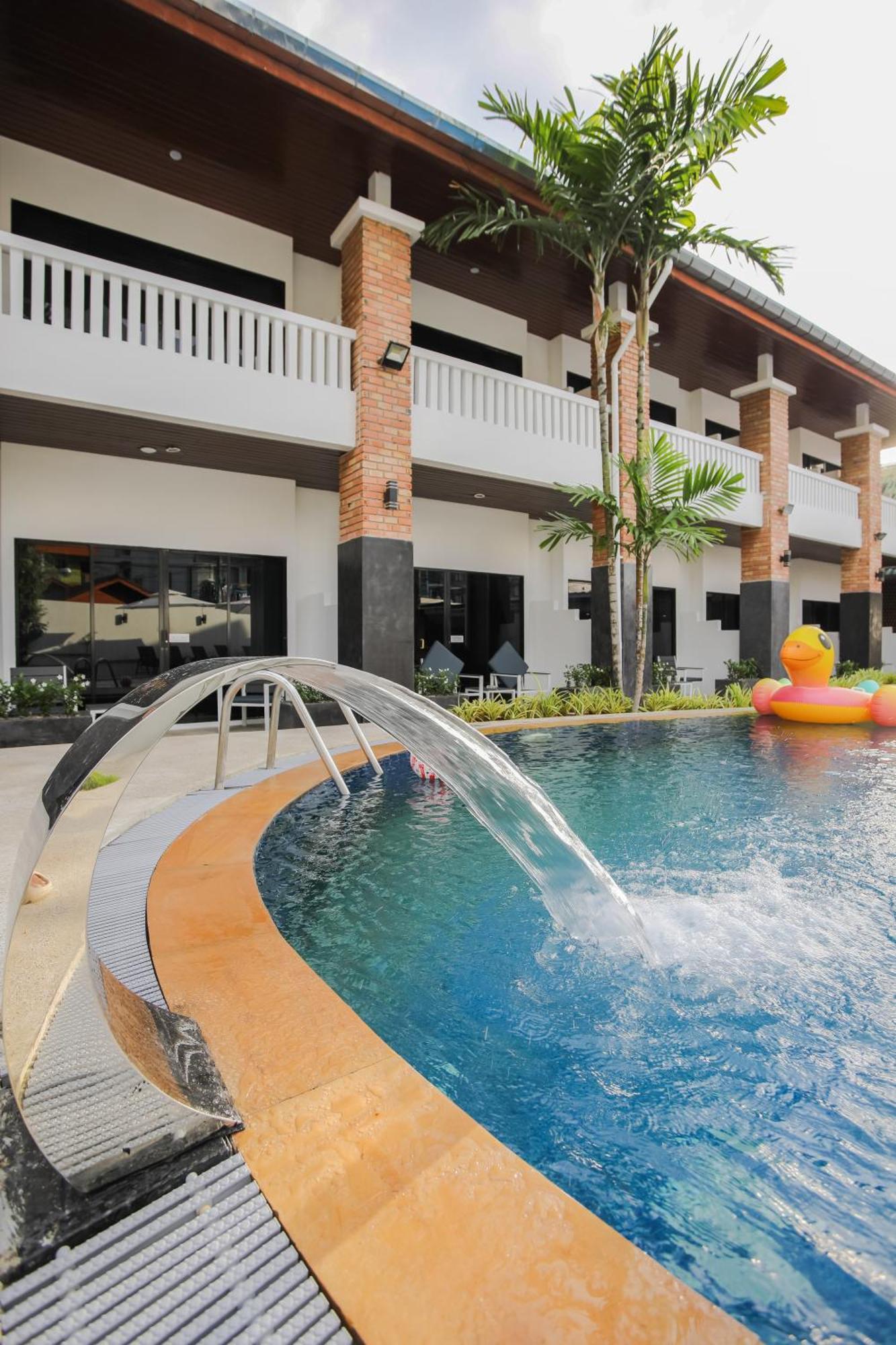 Etk Patong Resort Екстер'єр фото