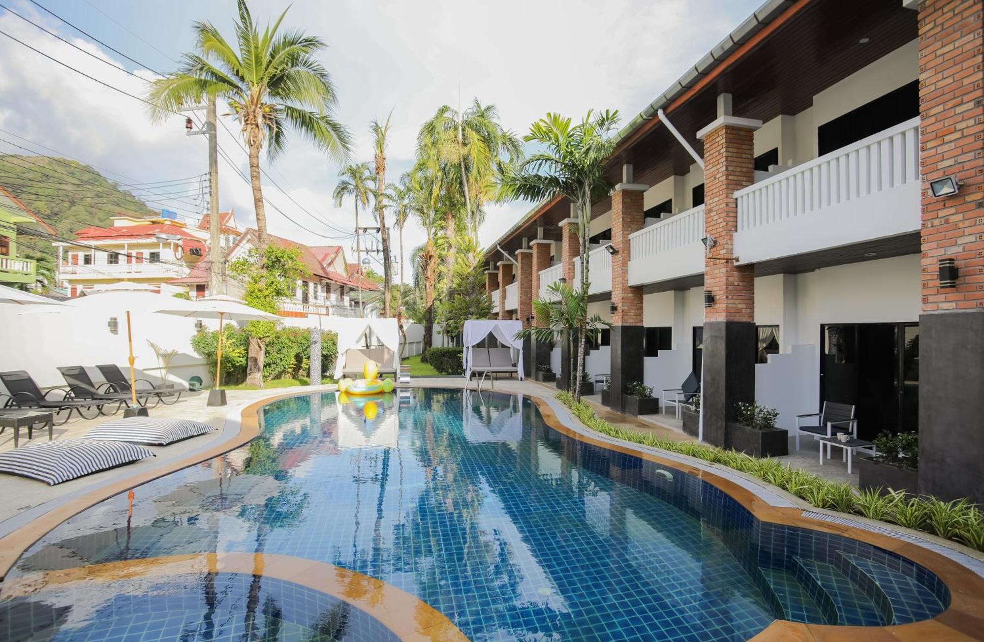 Etk Patong Resort Екстер'єр фото